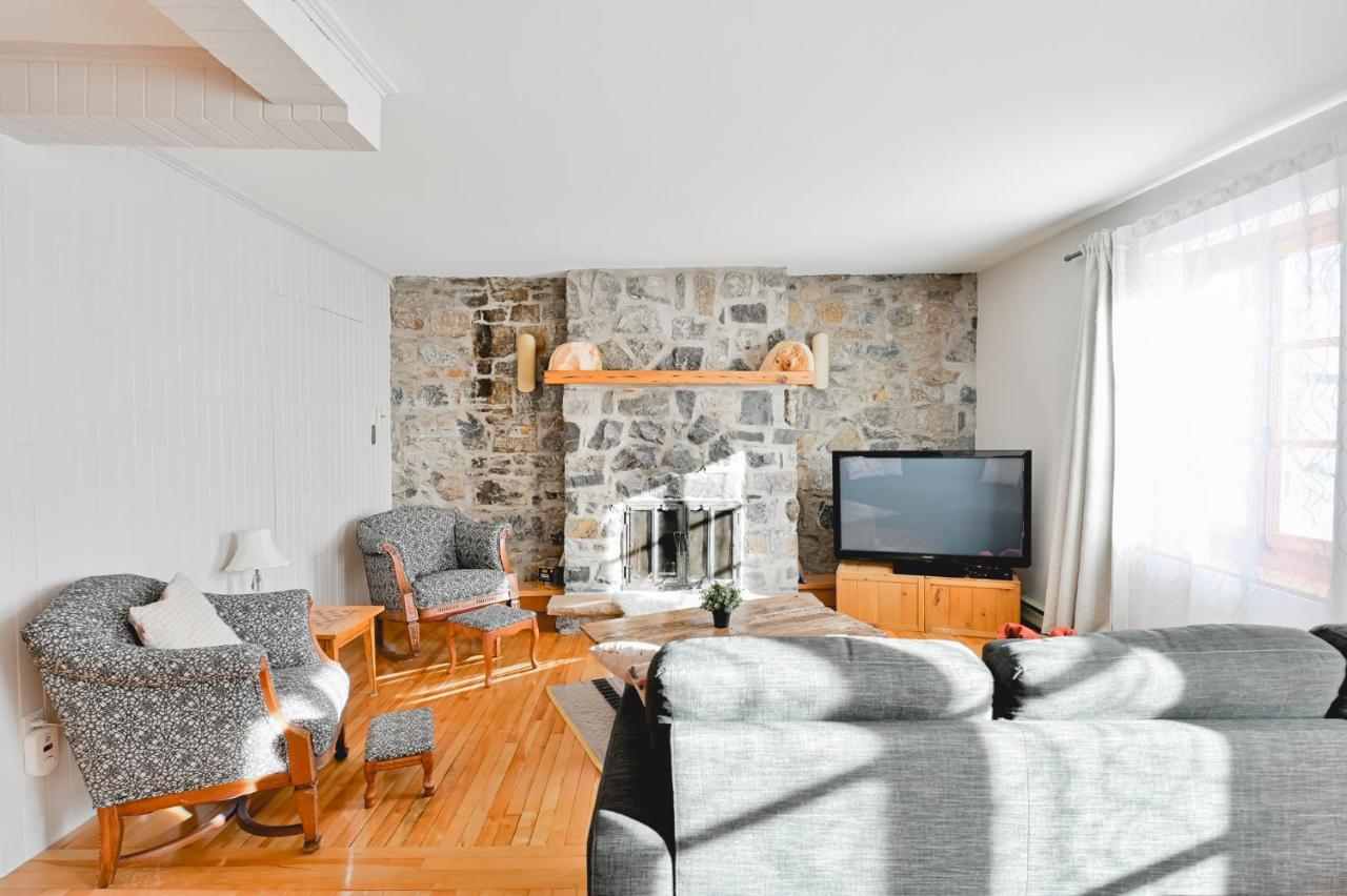 L'Auberge Du Qg La Prairie Eksteriør billede