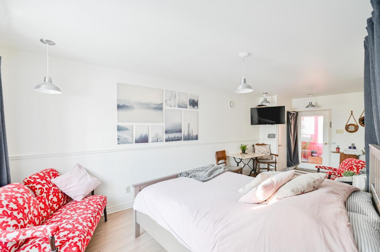 L'Auberge Du Qg La Prairie Eksteriør billede