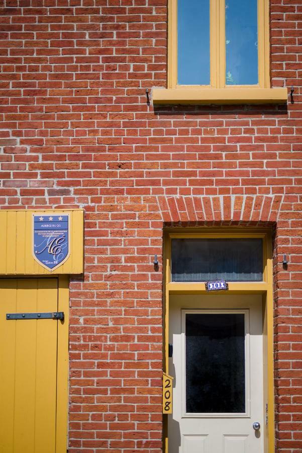 L'Auberge Du Qg La Prairie Eksteriør billede